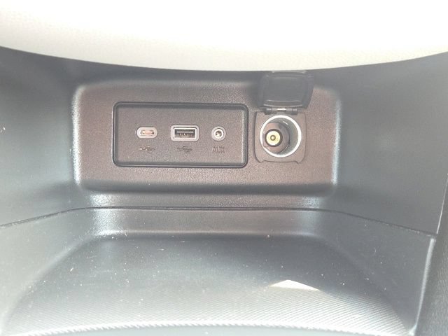 Used 2024 Chevrolet Equinox LT w/ Driver Convenience Package FWD image 34
