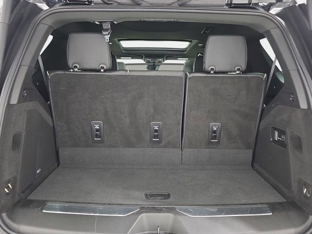 Certified 2023 Cadillac Escalade Premium Luxury image 30