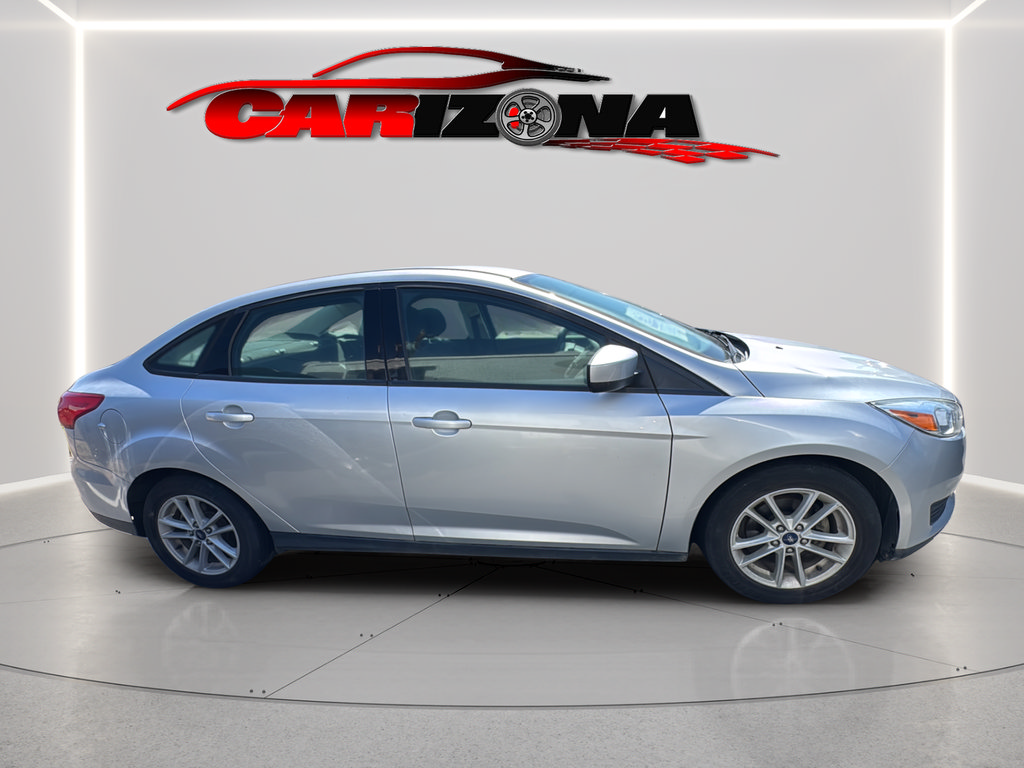 Used 2018 Ford Focus SE FWD image 4