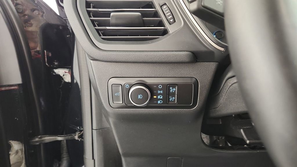 Used 2022 Ford Escape SEL image 25