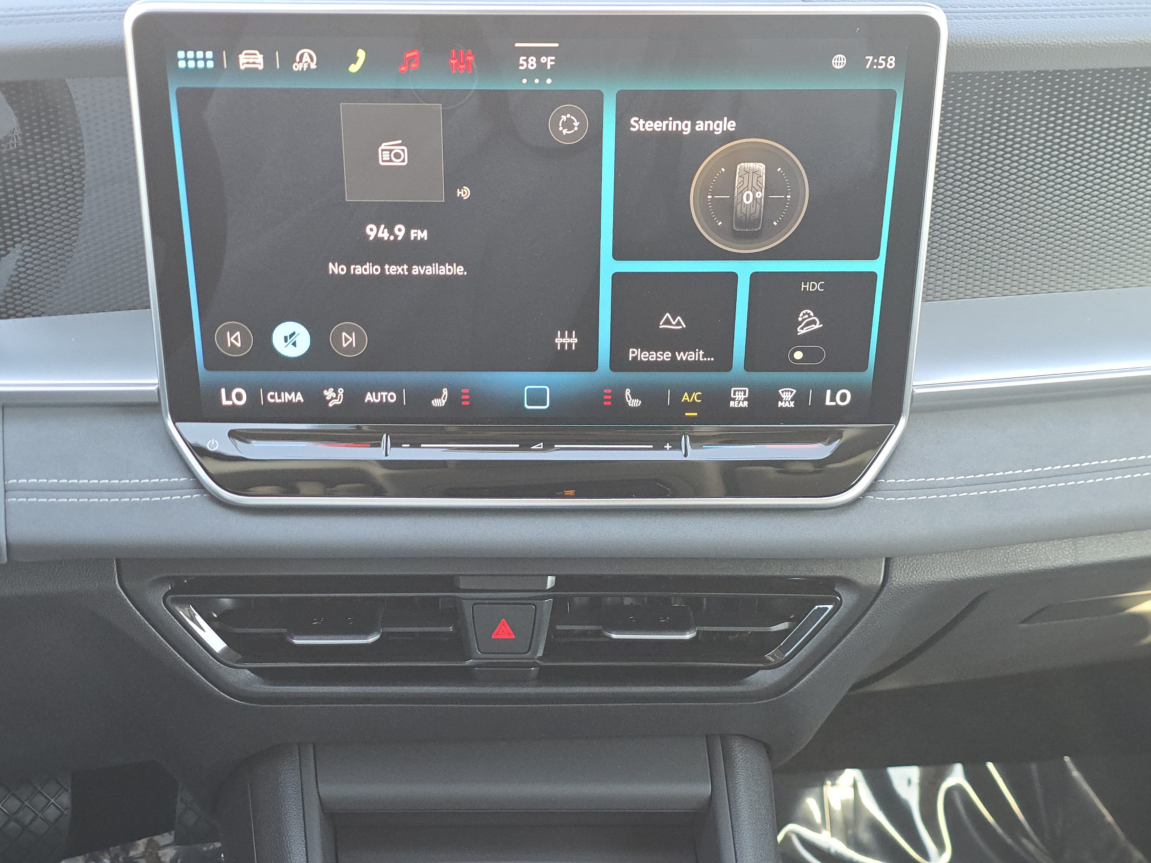 New 2026 Volkswagen Tiguan SE AWD/4WD image 23