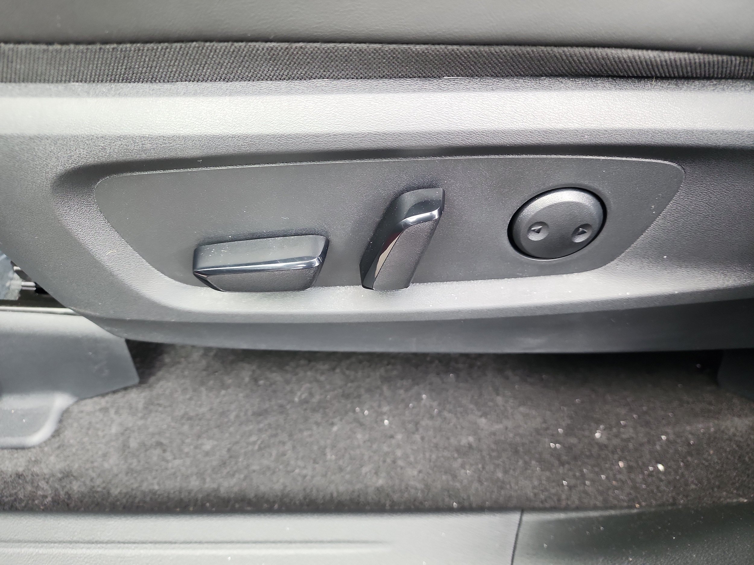 New 2026 Nissan Pathfinder SL AWD/4WD image 12