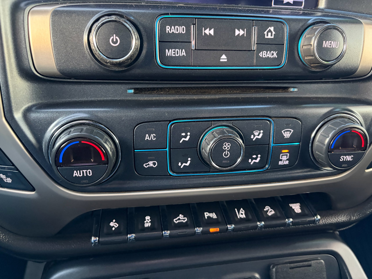 Used 2018 GMC Sierra 3500 Denali w/ Duramax Plus Package image 31