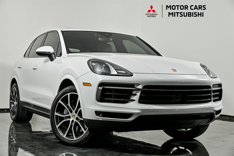 Used 2020 Porsche Cayenne S AWD/4WD image 1
