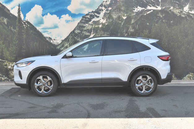 Used 2025 Ford Escape ST-Line Select AWD/4WD image 7