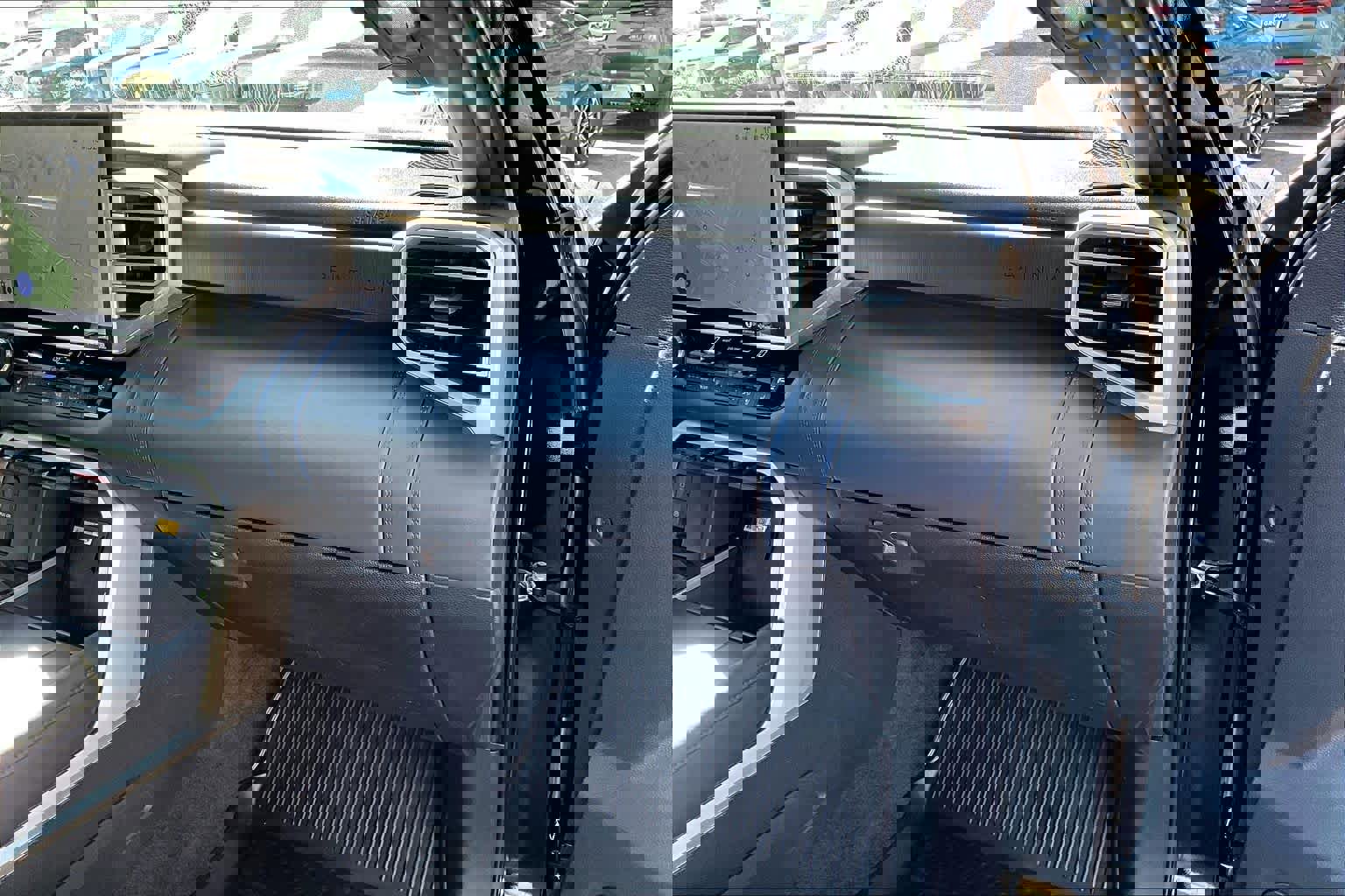 Used 2024 Toyota Sequoia Platinum image 19