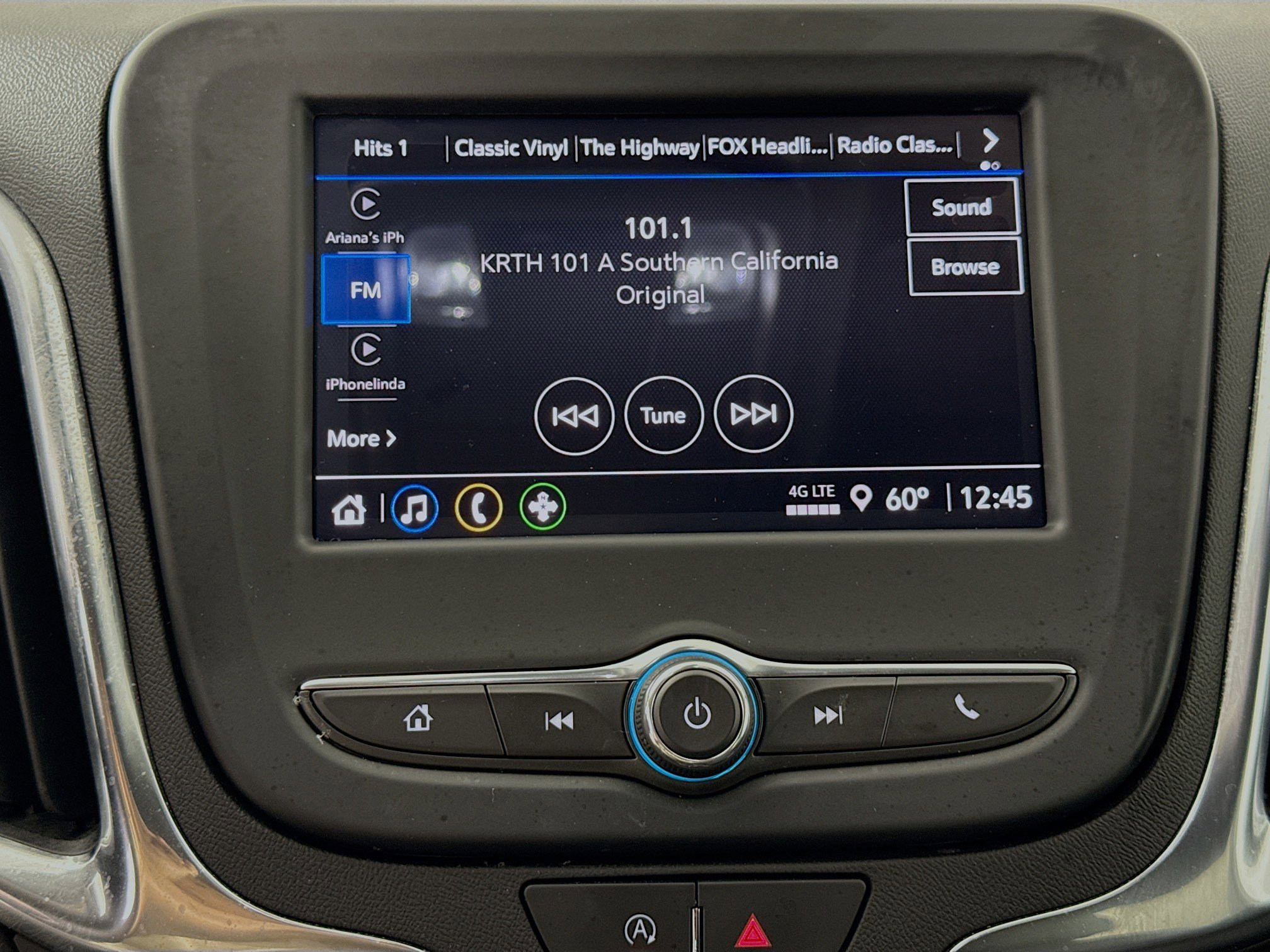 Used 2023 Chevrolet Equinox LT FWD image 14