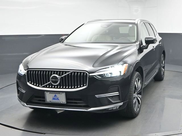 Used 2022 Volvo XC60 B5 Inscription w/ Climate Package image 3