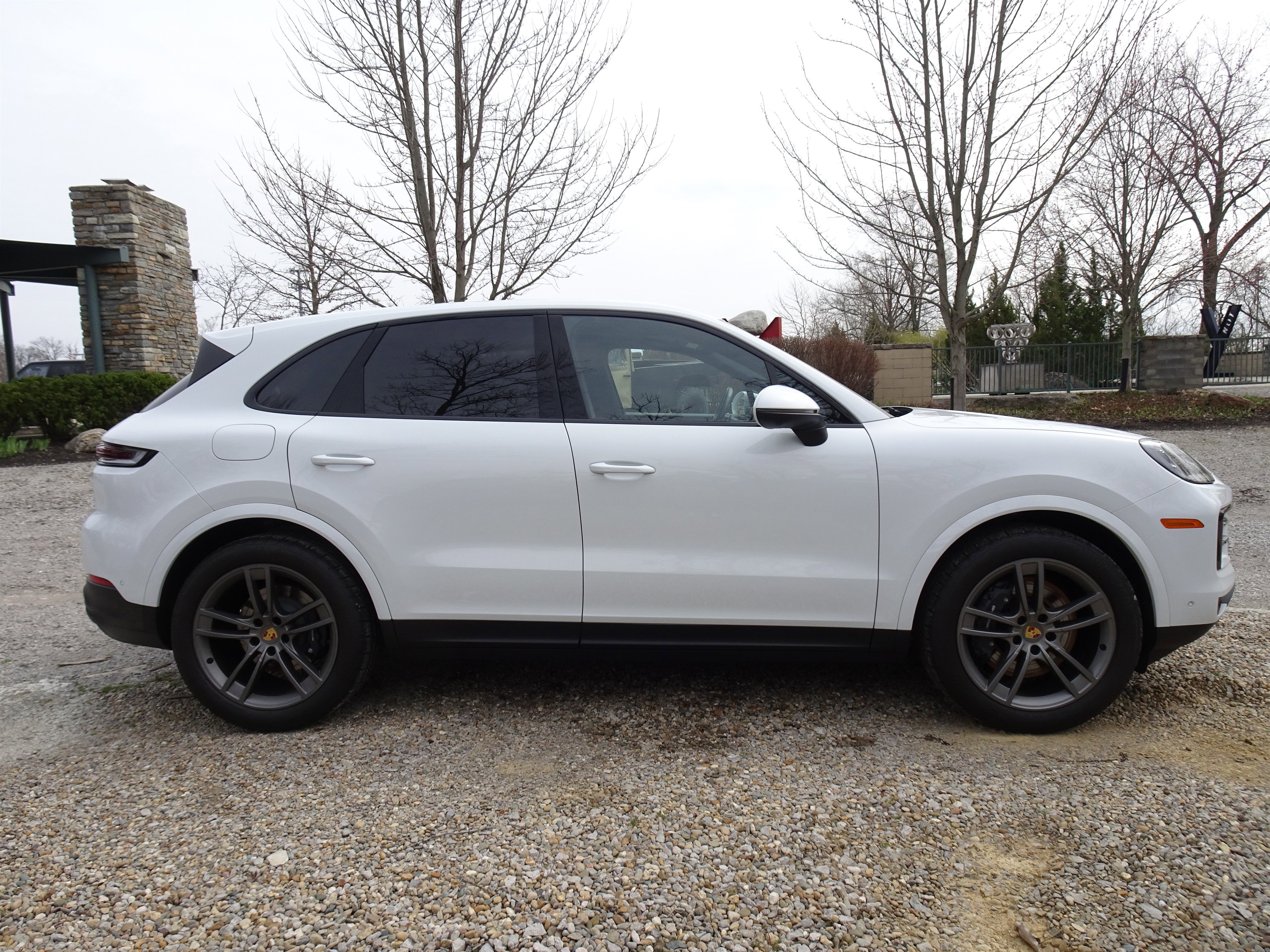 Used 2024 Porsche Cayenne image 12