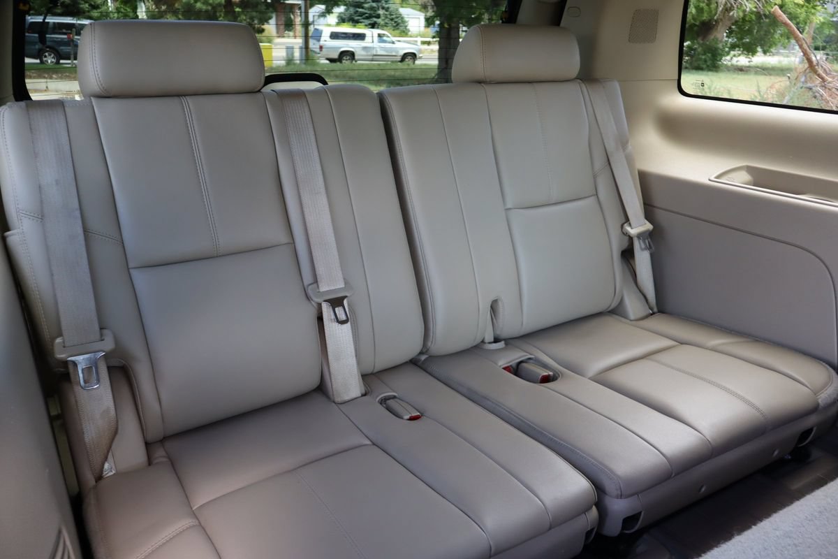 Used 2013 GMC Yukon SLT w/ SLT-2 Equipment Package AWD/4WD image 21
