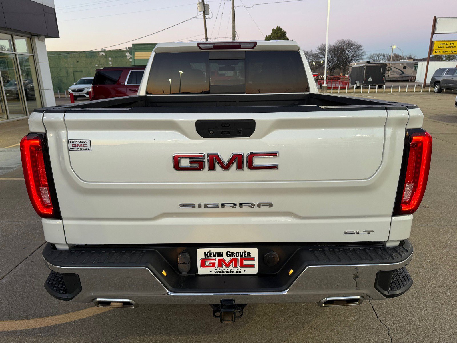 Certified 2021 GMC Sierra 1500 SLT image 4