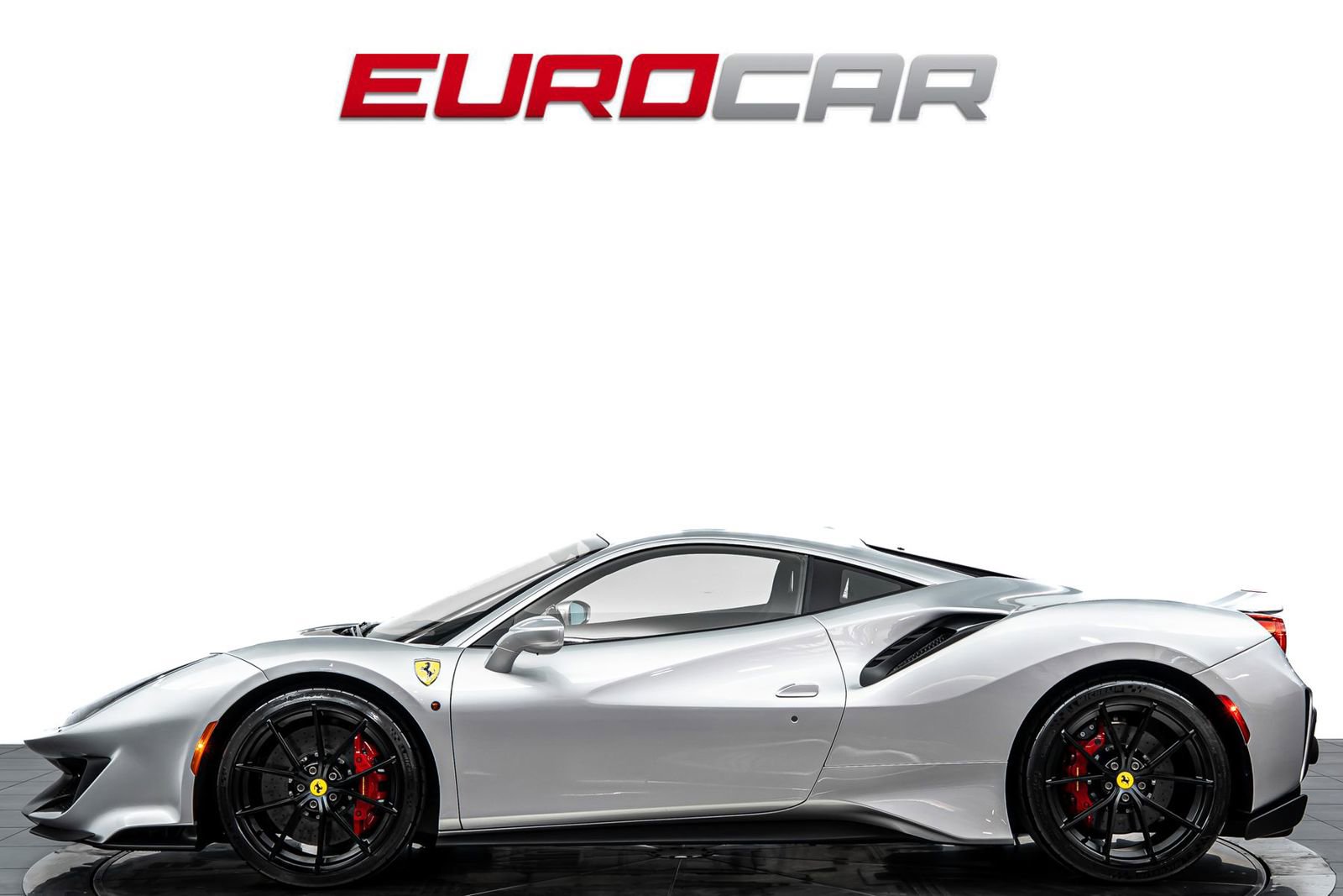 Used 2020 Ferrari 488 Pista *HUGE CARBON INTERIOR OPTIONS image 2