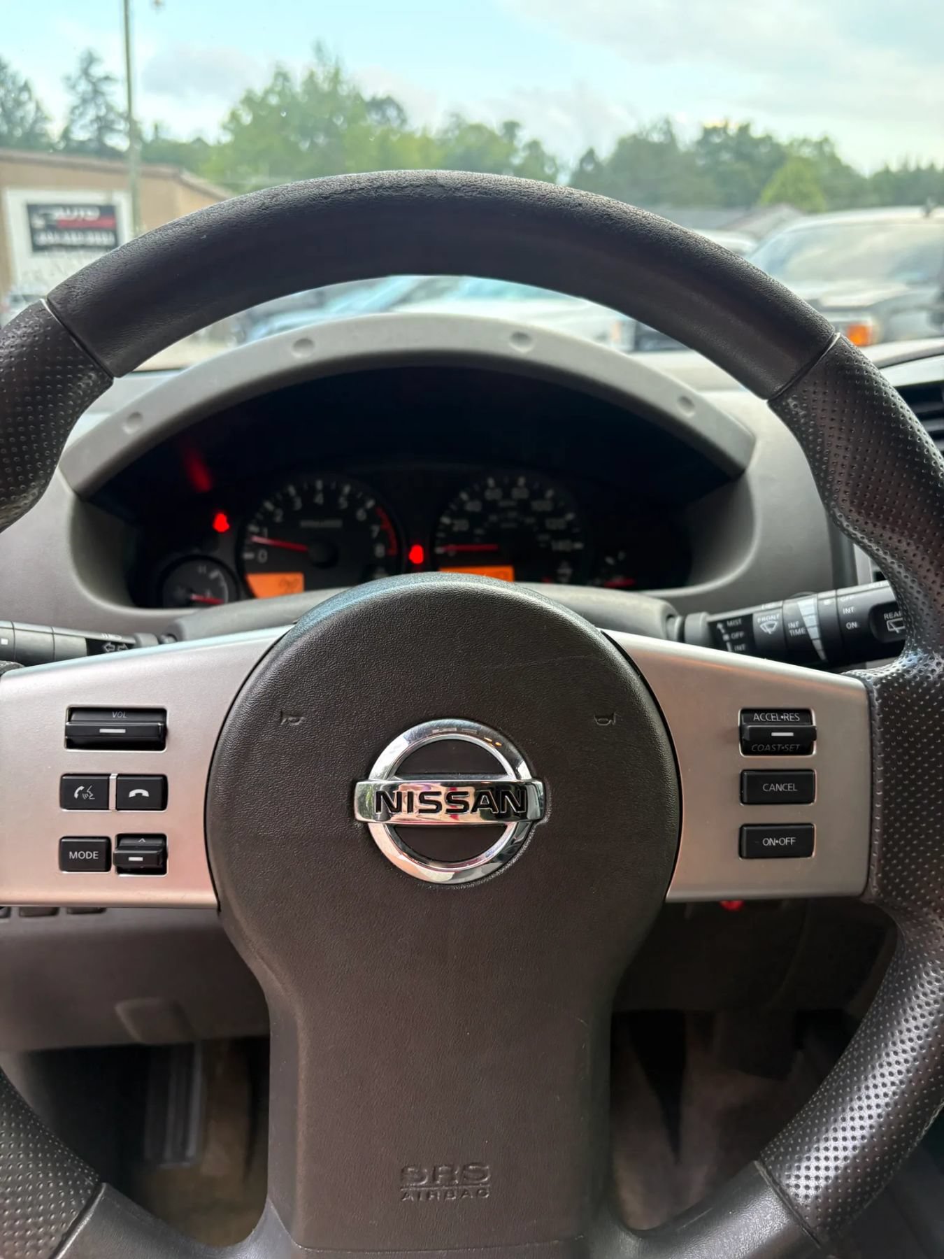 Used 2014 Nissan Xterra S AWD/4WD image 13