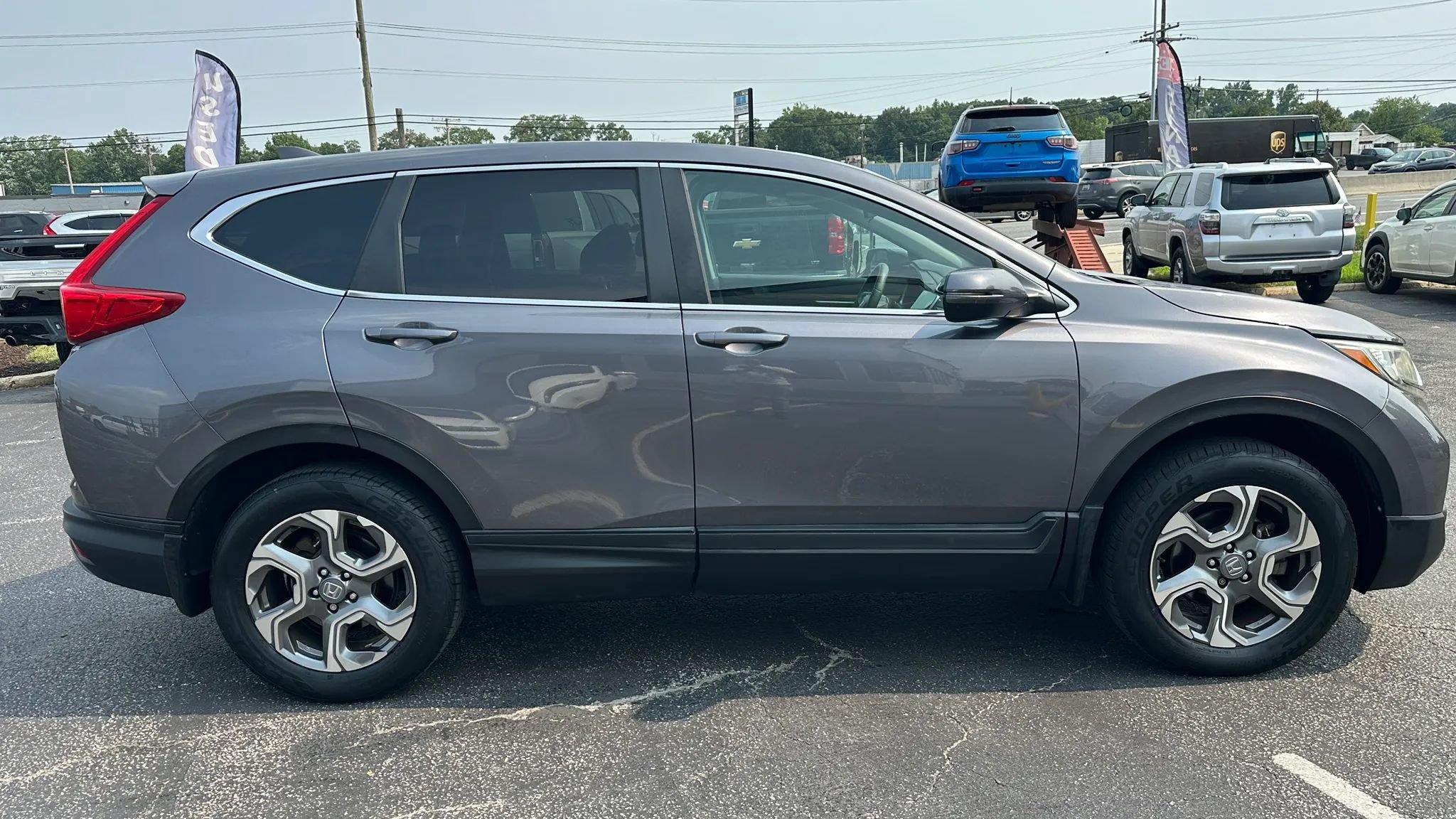 Used 2018 Honda CR-V EX image 4