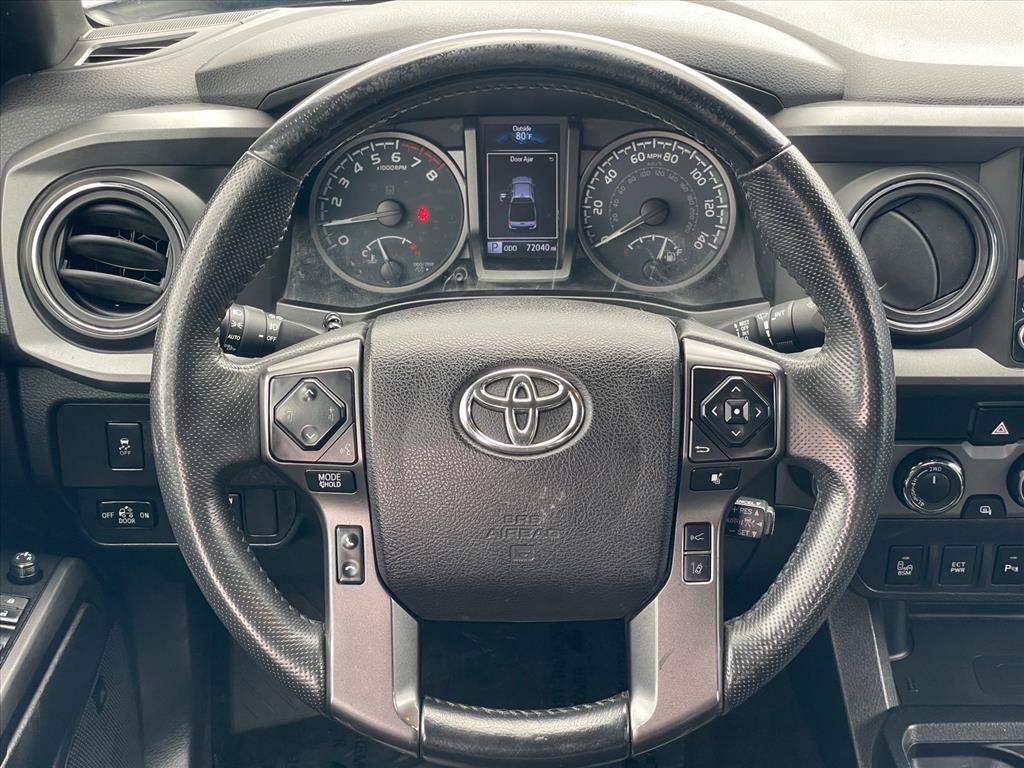 Used 2021 Toyota Tacoma TRD Off-Road w/ TRD Premium Off Road Package AWD/4WD image 12