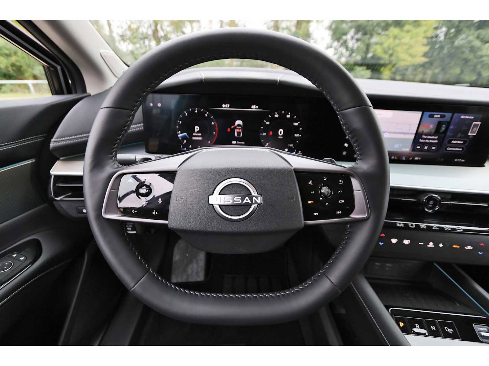 Used 2025 Nissan Murano SL image 13