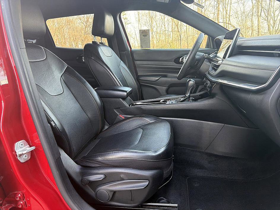 Used 2023 Jeep Compass Limited image 20