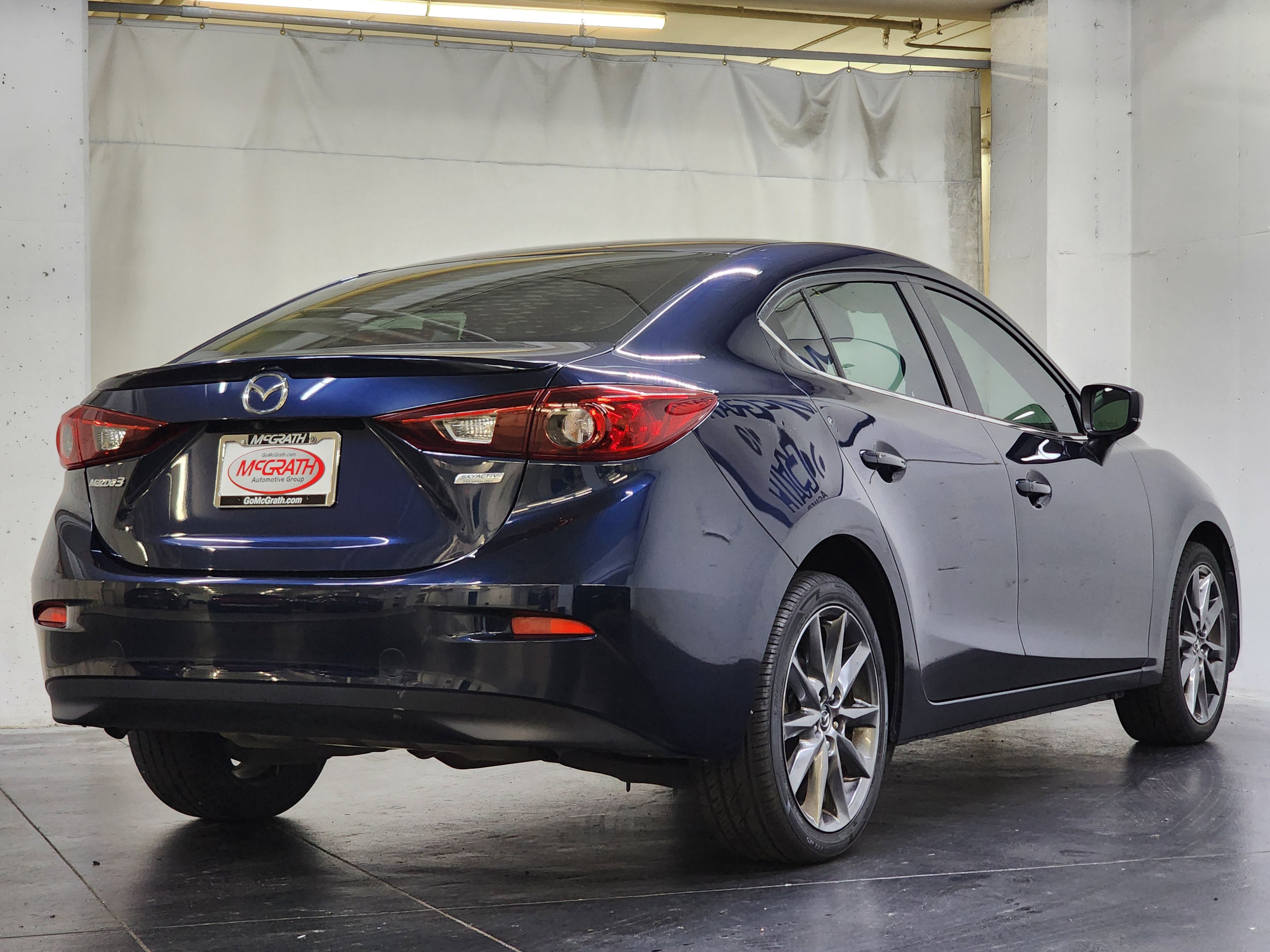 Used 2018 MAZDA MAZDA3 Touring FWD image 5