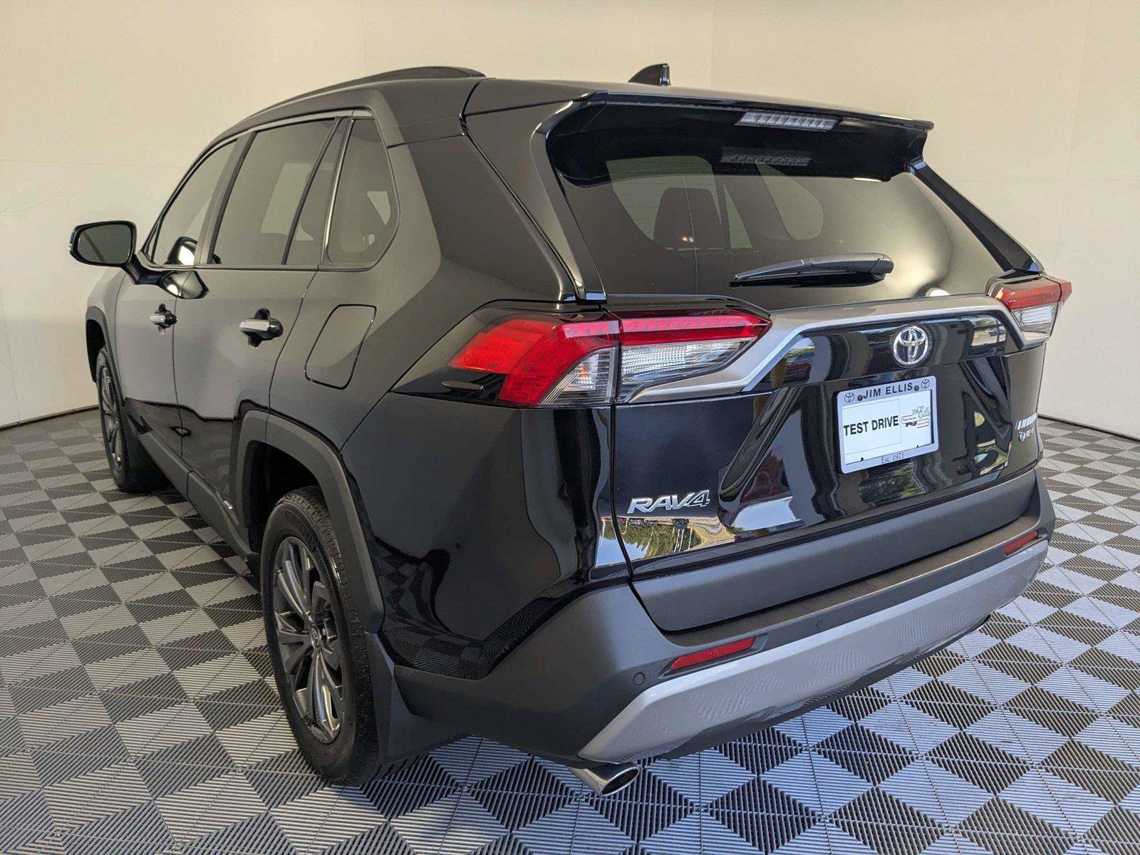 Certified 2025 Toyota RAV4 Limited AWD/4WD image 7