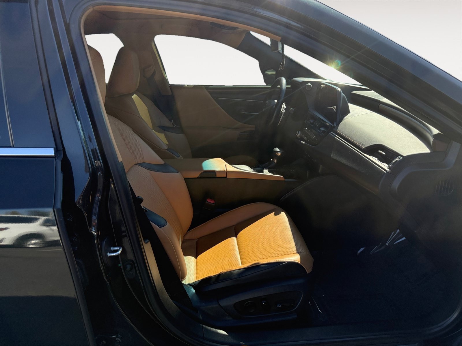 Used 2022 Lexus ES 300h w/ Premium Package FWD image 19