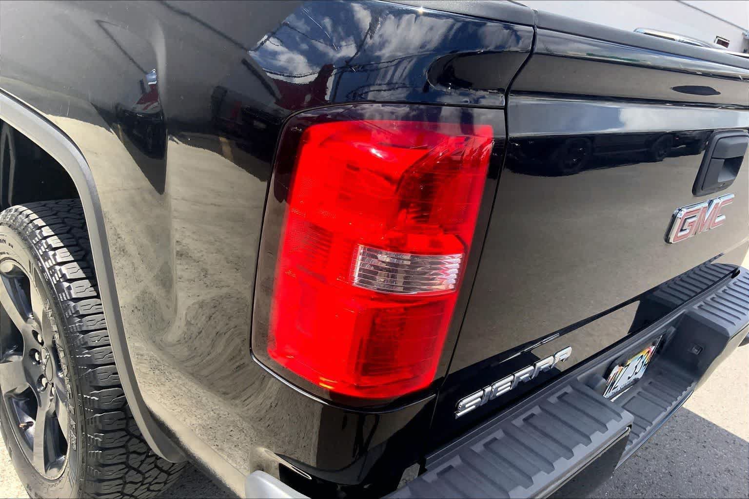 Used 2016 GMC Sierra 1500 4x4 Double Cab w/ Elevation Edition image 32