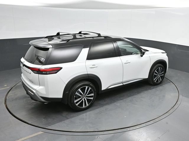 Used 2025 Nissan Pathfinder Platinum image 36