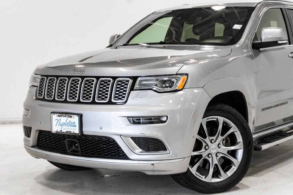 Used 2019 Jeep Grand Cherokee Summit AWD/4WD image 2