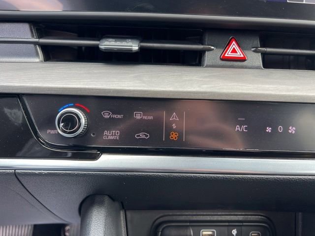 Certified 2024 Kia Sportage X-Line w/ X-Line Premium Package AWD/4WD image 22