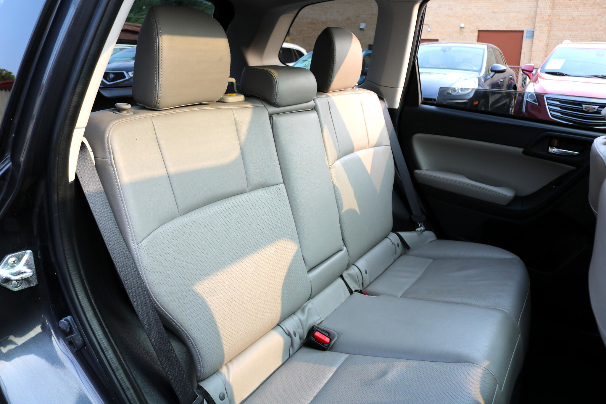 Used 2014 Subaru Forester 2.5i Limited image 38