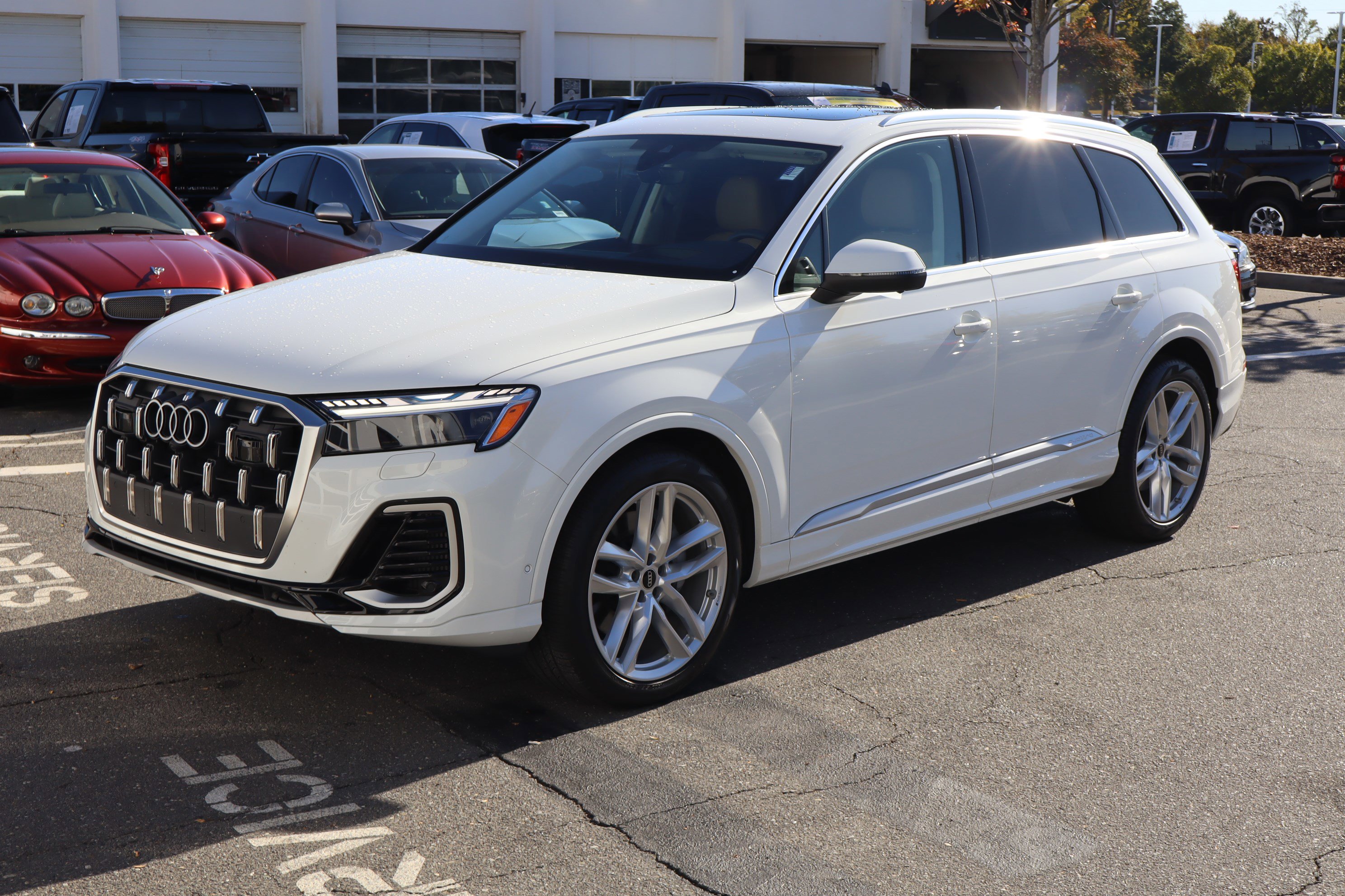 Used 2025 Audi Q7 3.0T Prestige w/ Prestige Package image 5