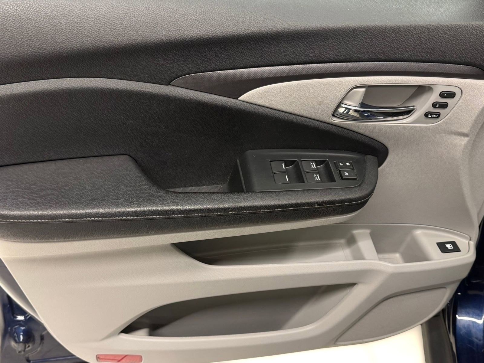 Used 2023 Honda Ridgeline RTL image 10