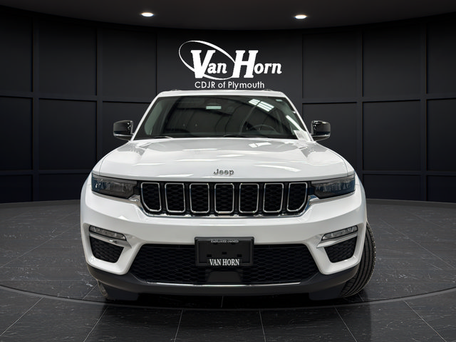 Used 2022 Jeep Grand Cherokee Limited AWD/4WD image 2