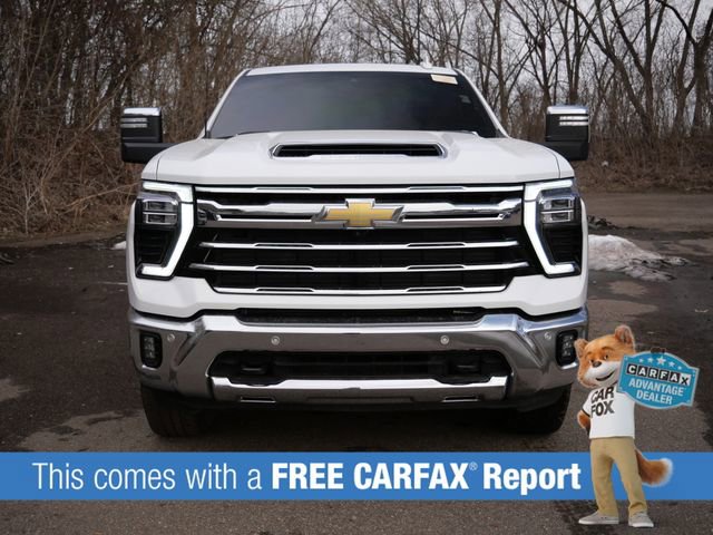Used 2025 Chevrolet Silverado 2500 LTZ w/ LTZ Premium Package AWD/4WD image 2