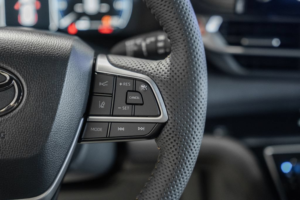 New 2026 Toyota Sienna Platinum AWD/4WD image 29