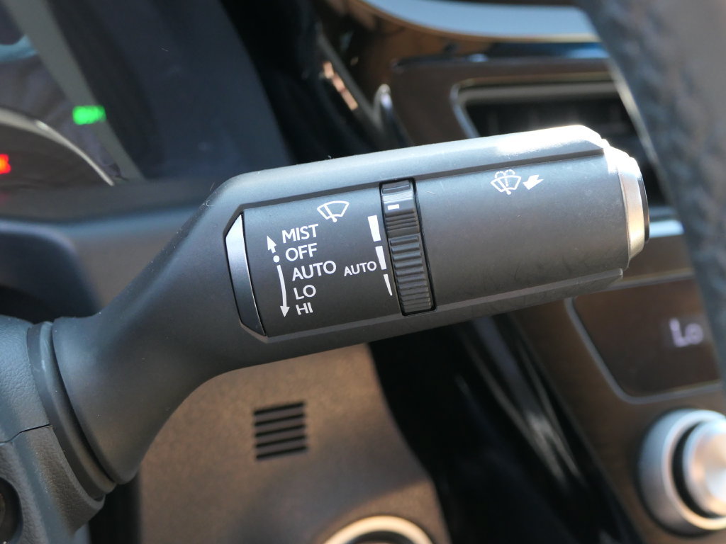Used 2024 Lexus ES 350 w/ Premium Package FWD image 16