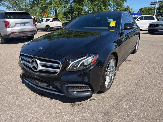 Used 2018 Mercedes-Benz E 300 4MATIC image 1