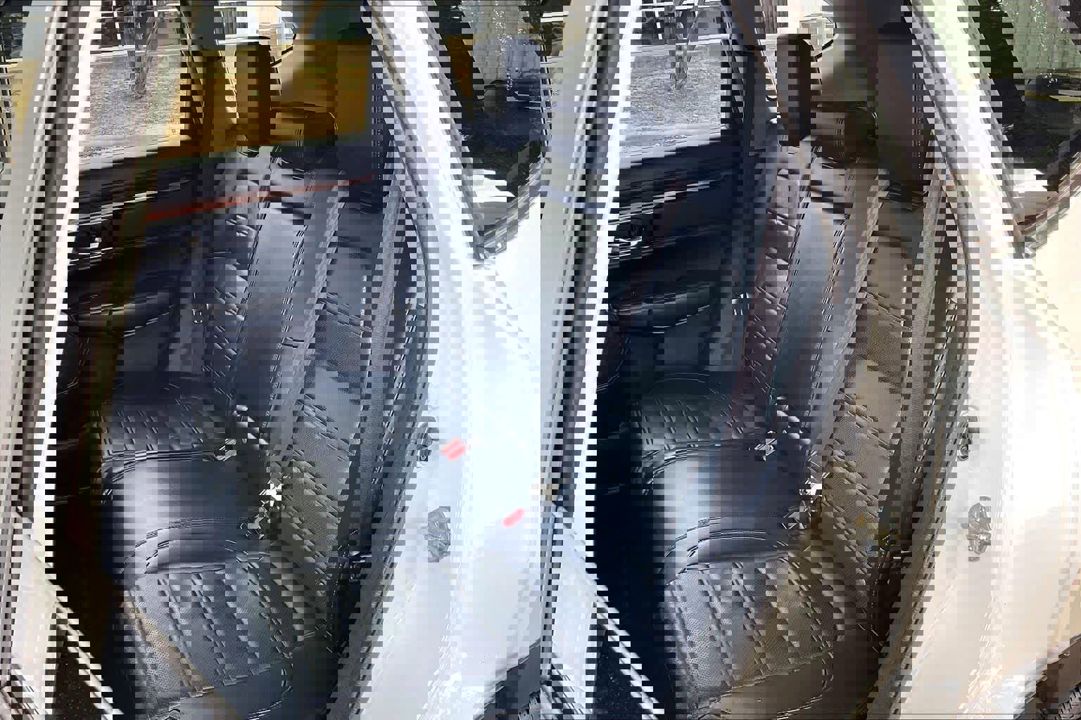 Used 2018 Honda CR-V Touring image 17