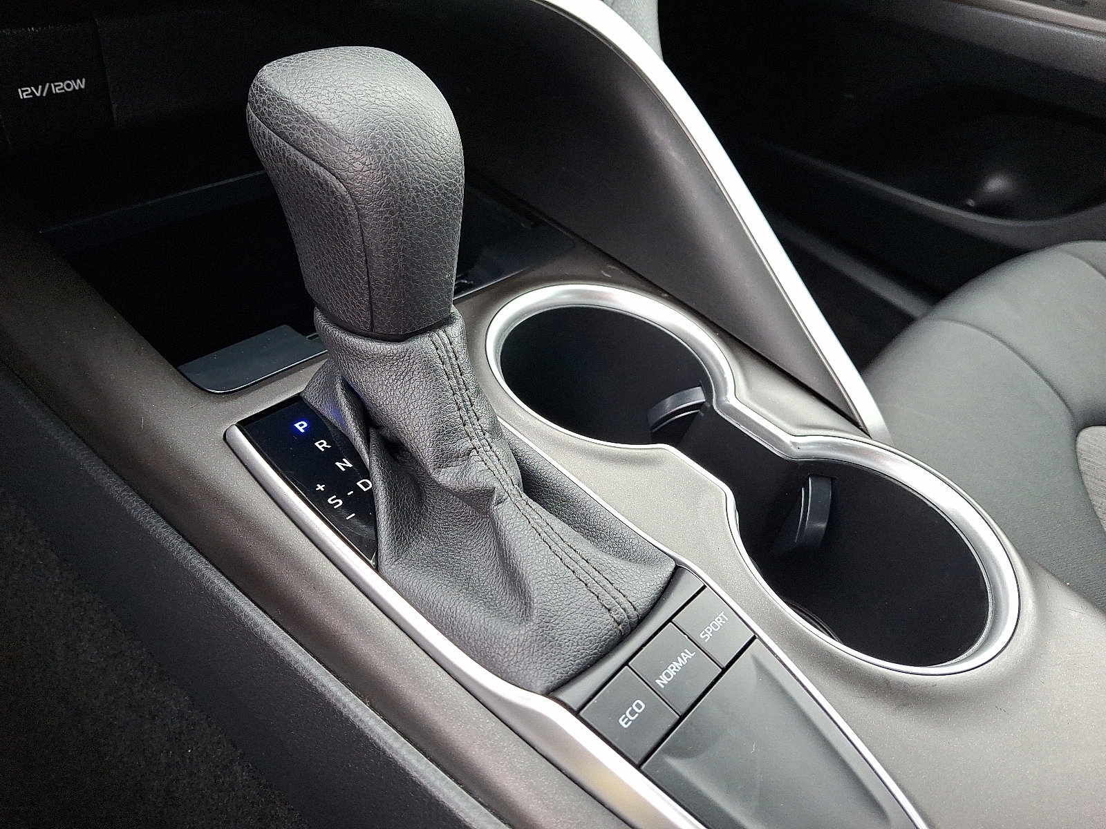 Used 2023 Toyota Camry LE image 15