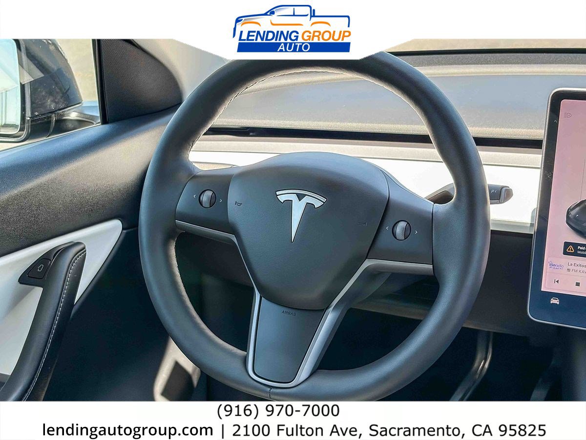 Used 2021 Tesla Model Y 2WD image 14