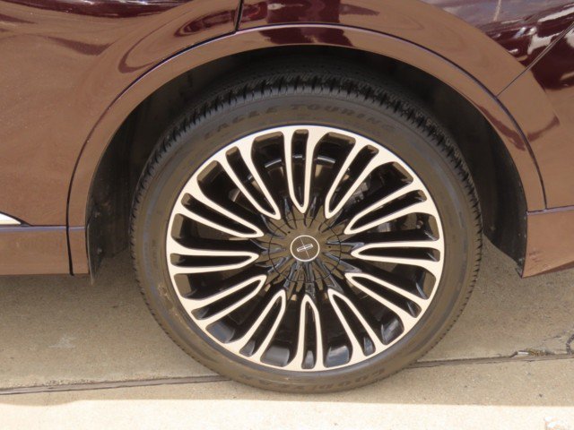 Certified 2023 Lincoln Aviator Black Label AWD/4WD image 16