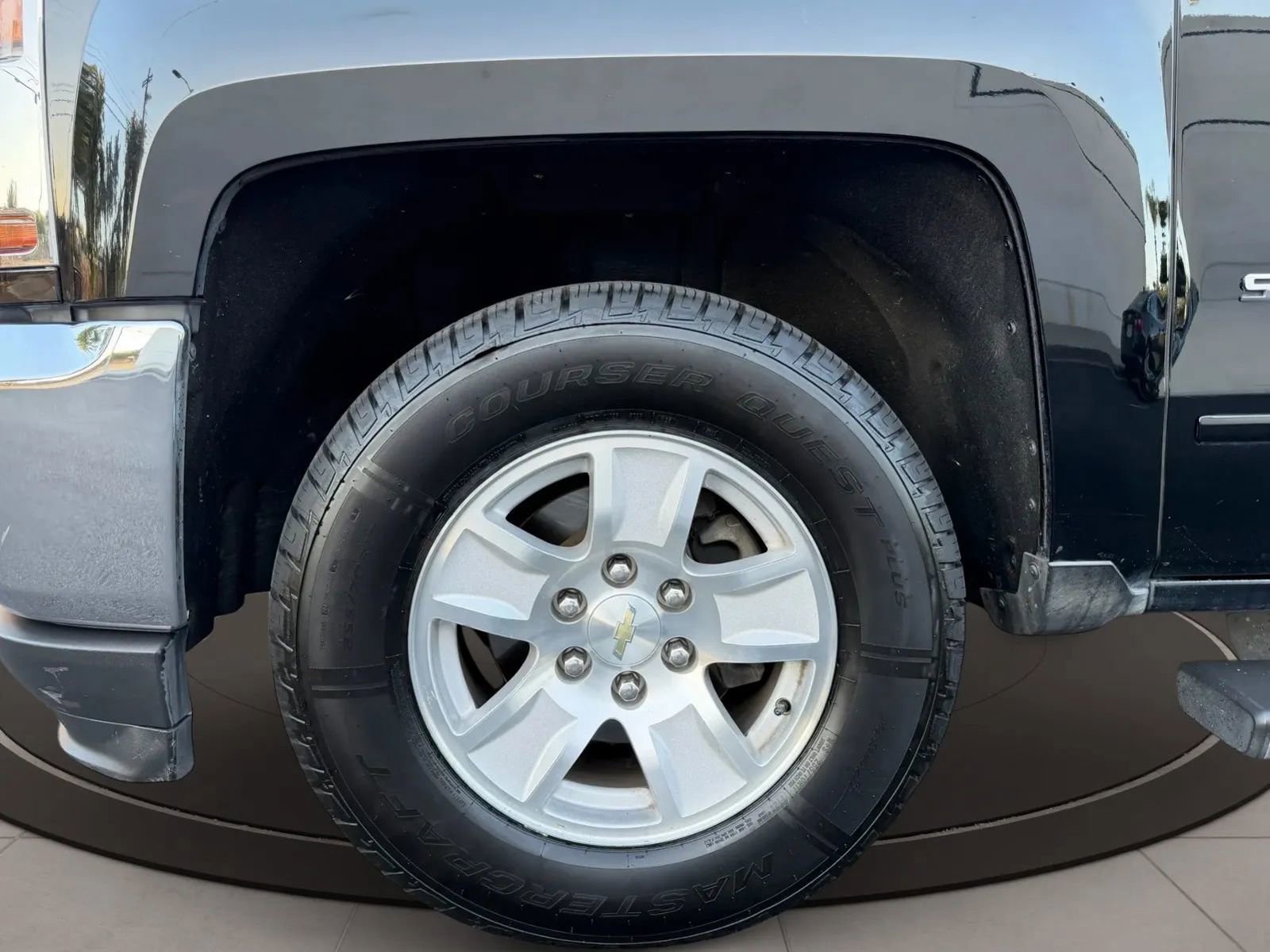 Used 2017 Chevrolet Silverado 1500 LT w/ All Star Edition RWD image 7
