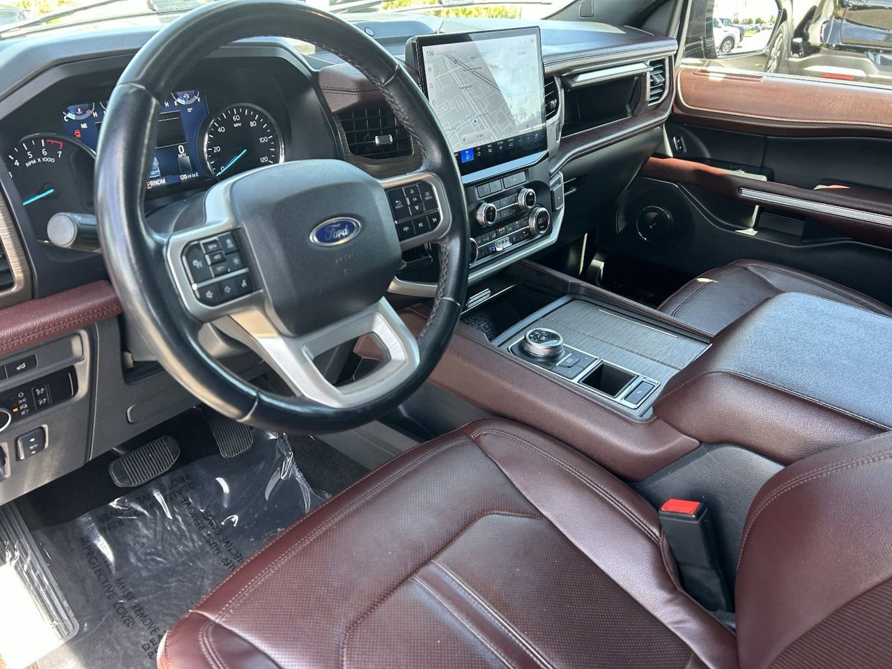Used 2023 Ford Expedition Limited image 30