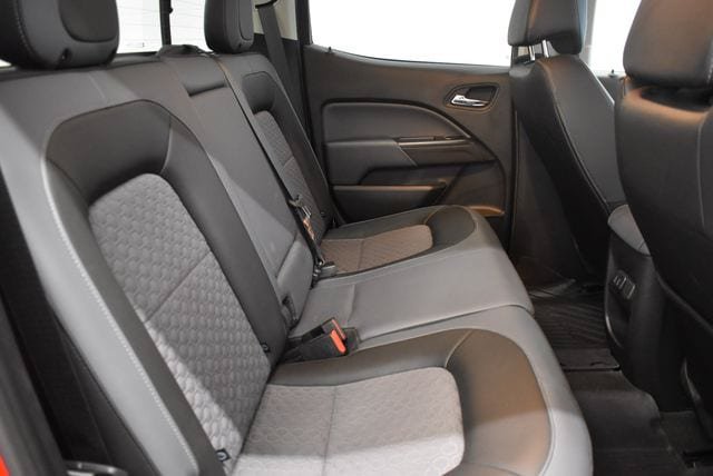 Used 2018 Chevrolet Colorado Z71 AWD/4WD image 17