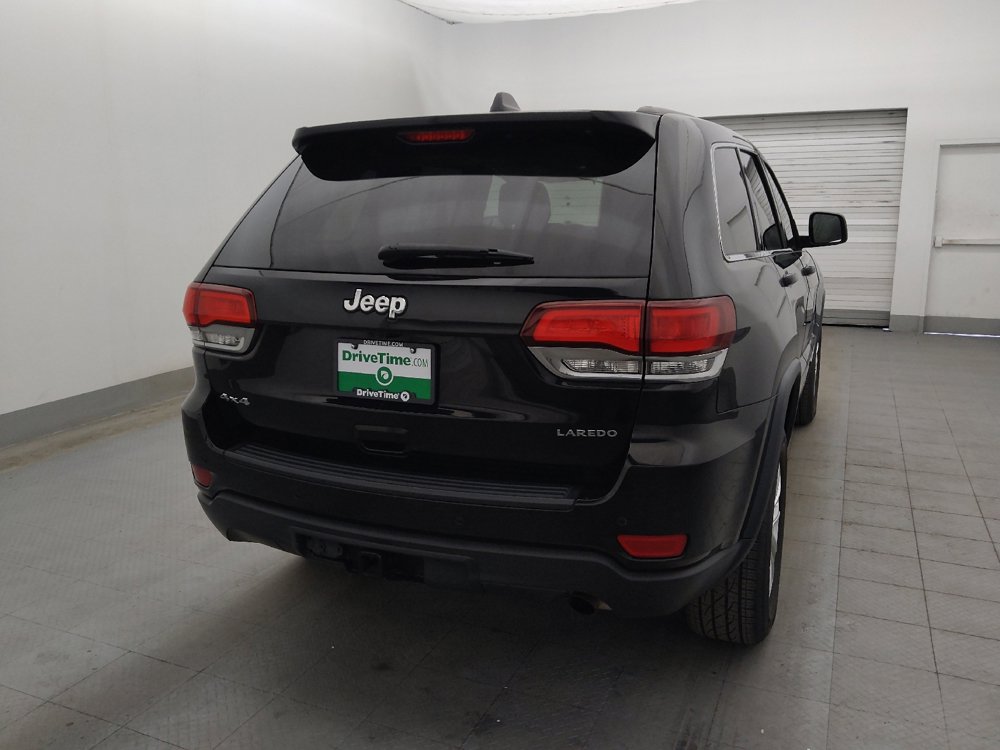 Used 2022 Jeep Grand Cherokee Laredo E AWD/4WD image 9