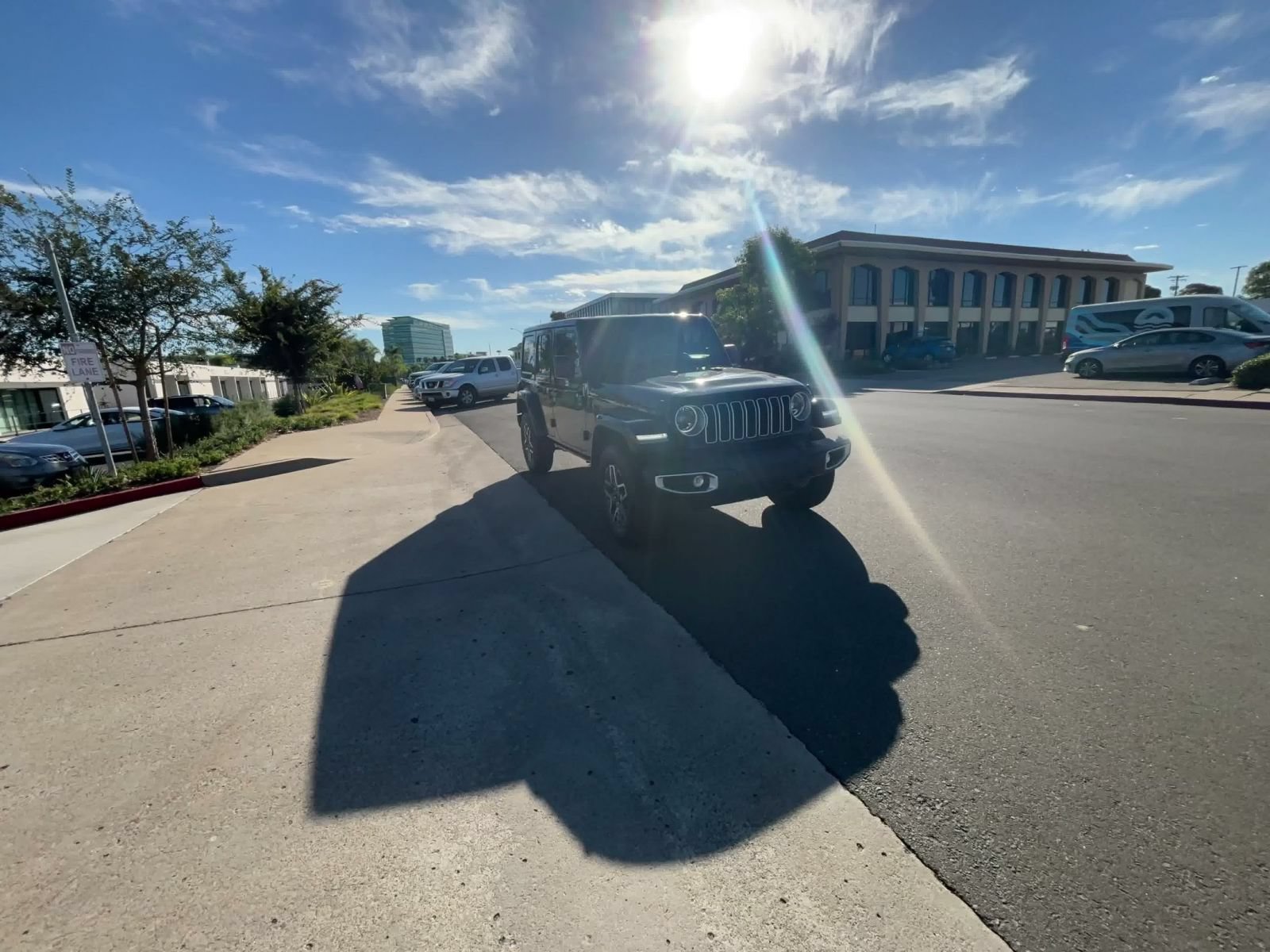 Used 2025 Jeep Wrangler Unlimited Sahara AWD/4WD image 15