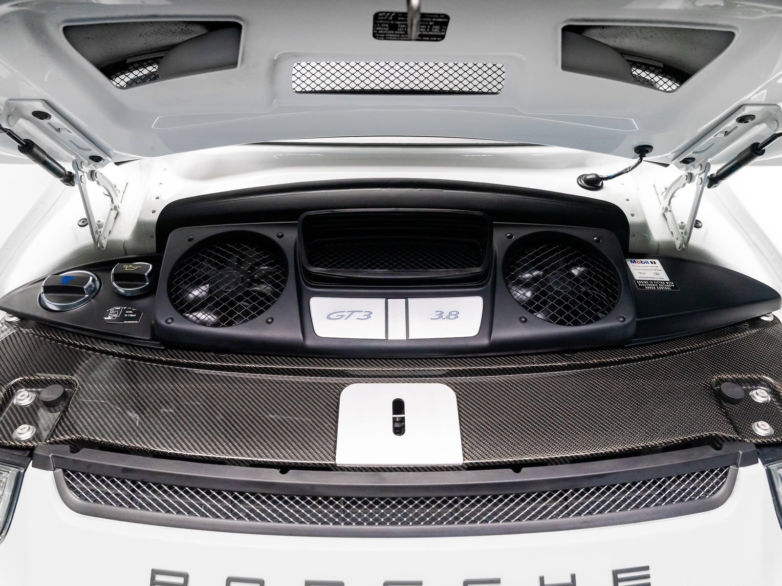 Used 2015 Porsche 911 GT3 w/ Sound Package Plus RWD image 41