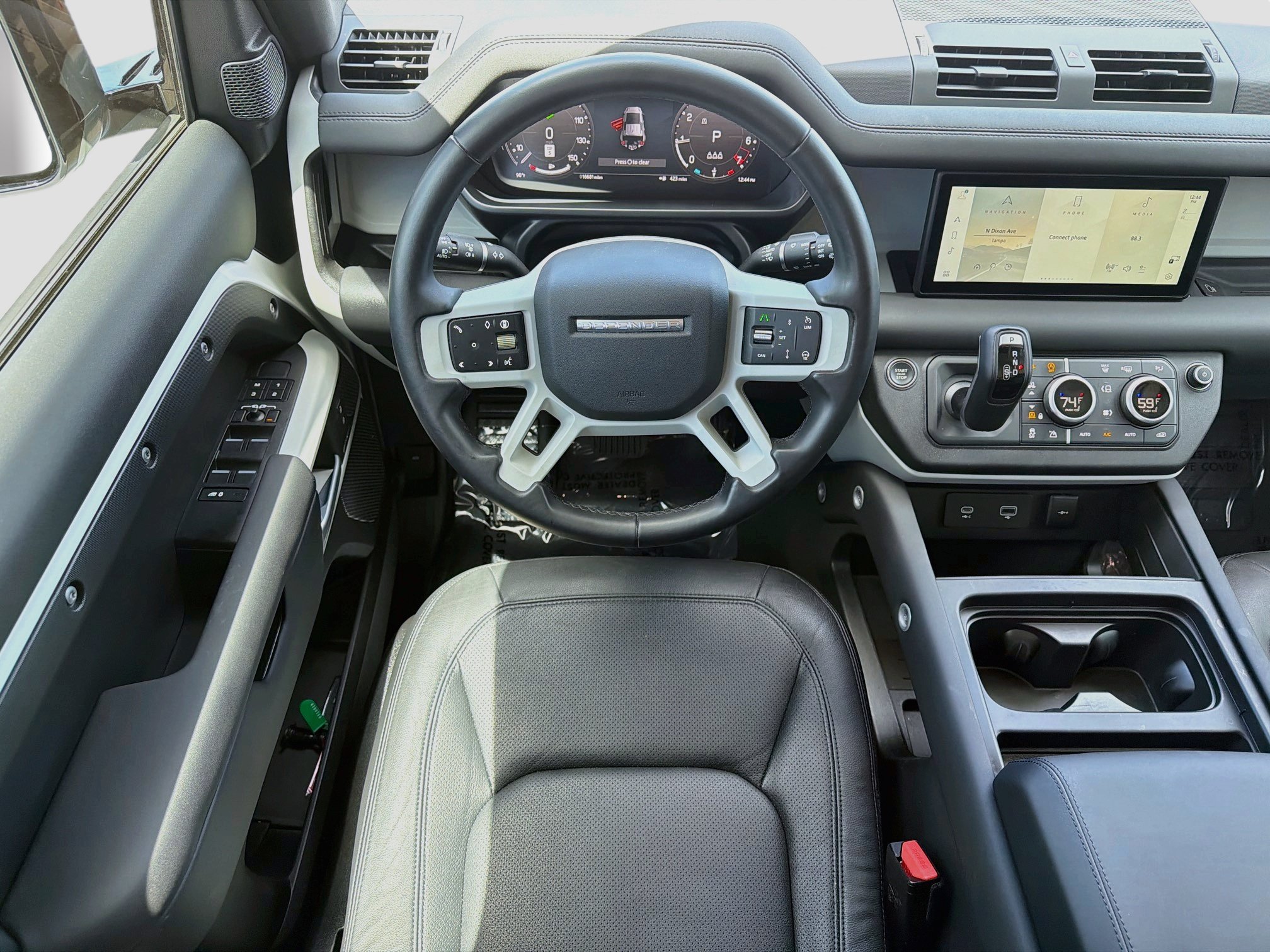 Used 2024 Land Rover Defender 110 S AWD/4WD image 15
