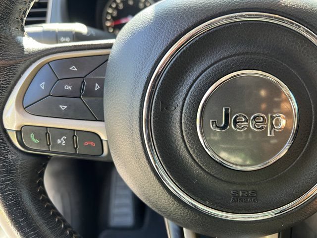 Used 2016 Jeep Renegade Limited FWD image 32