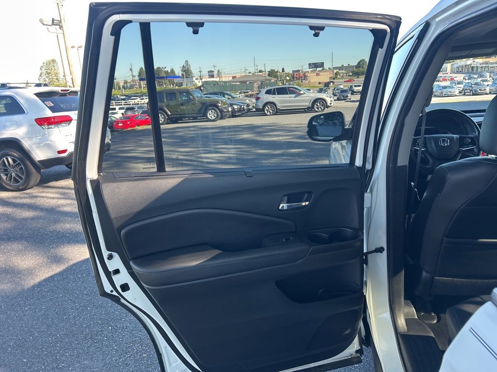 Used 2022 Honda Pilot Special Edition image 31