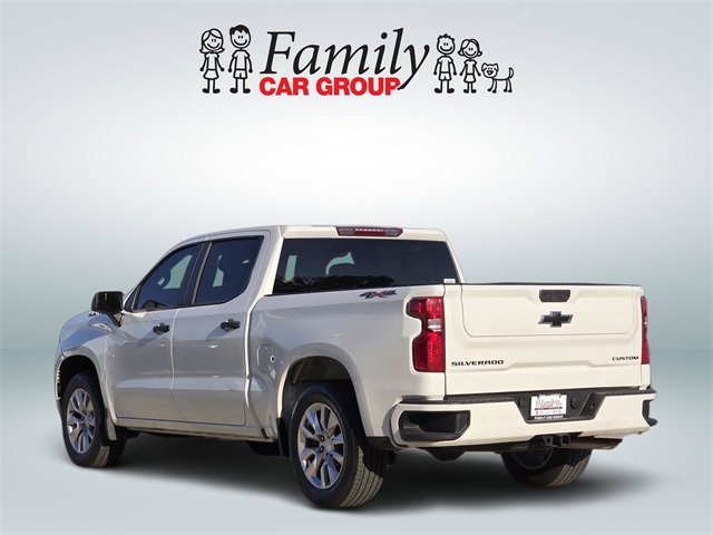 Used 2024 Chevrolet Silverado 1500 Custom w/ LPO, Dark Essentials Package image 3